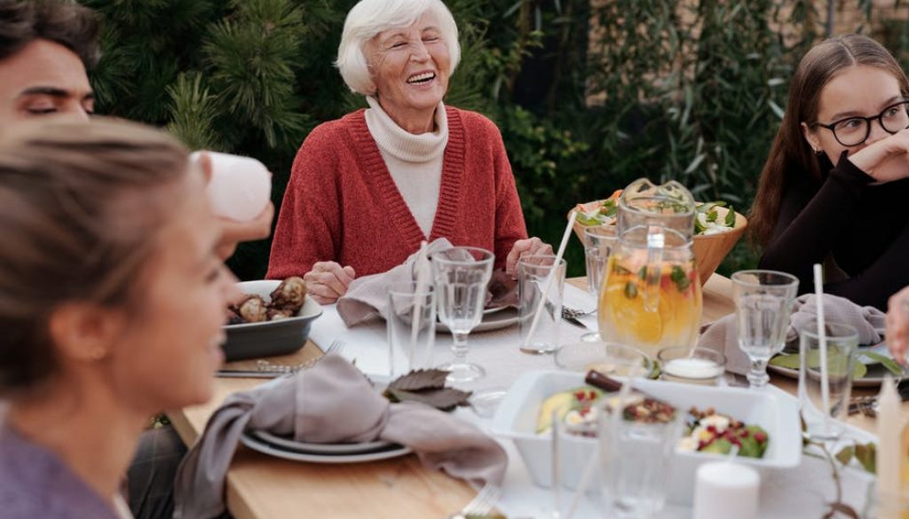 Healthy Food Guide for Aging Seniors